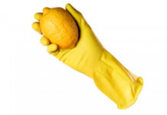 Πώς να καθαρίσετε το σπίτι σας με φιλικό προς το περιβάλλον τρόπο