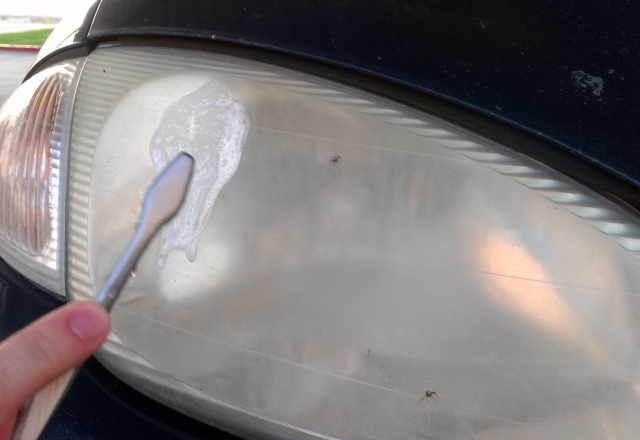 Ακόμα 5 χρήσεις της οδοντόκρεμας στην καθαριότητα